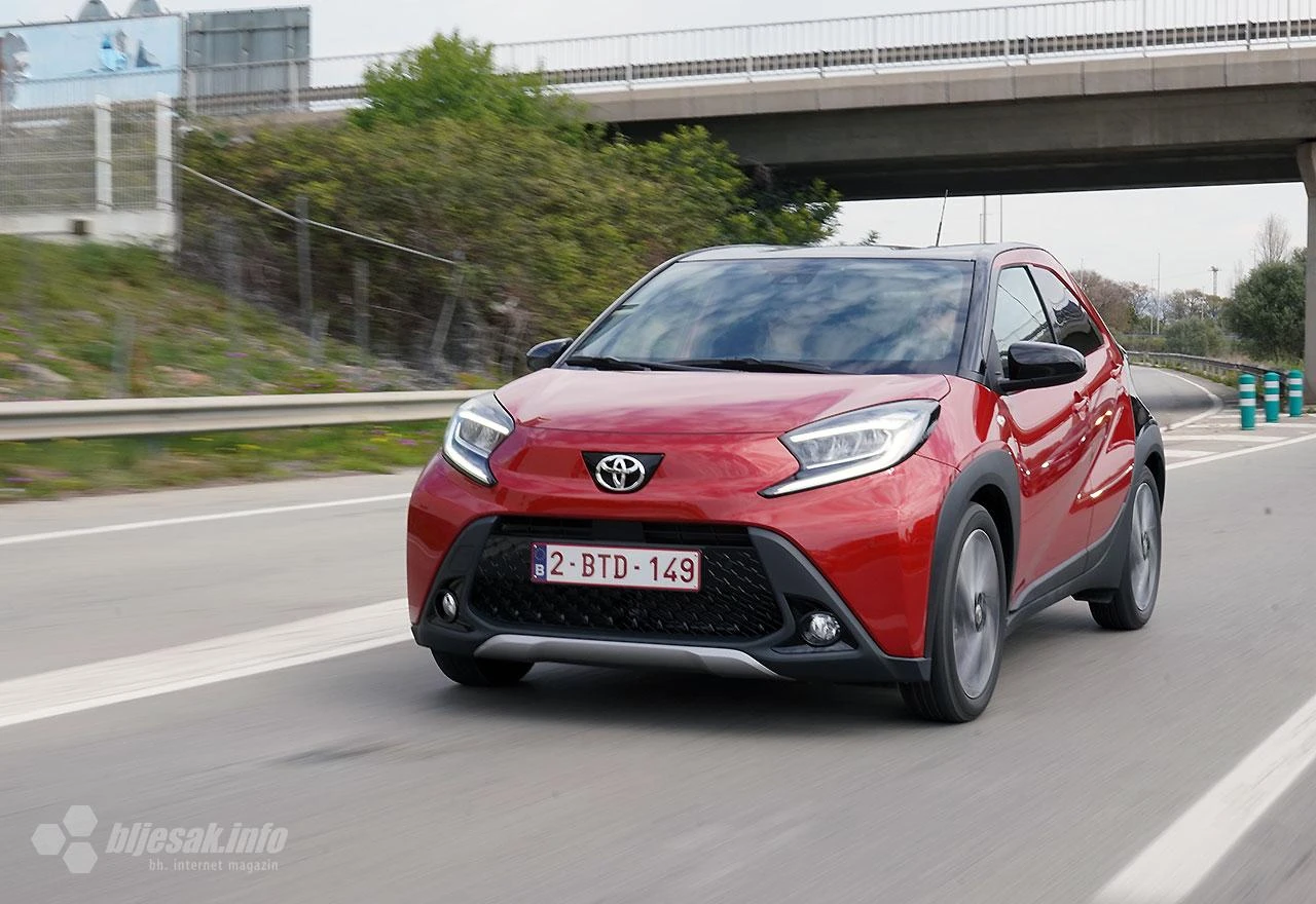 AYGO X : Gradski šminker u posebnoj ponudi - samo u Auto Nuiću!