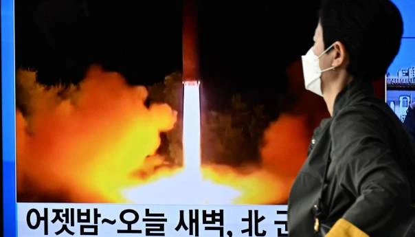 Sjeverna Koreja ispalila deset balističkih projektila, Južna Koreja uzvratila