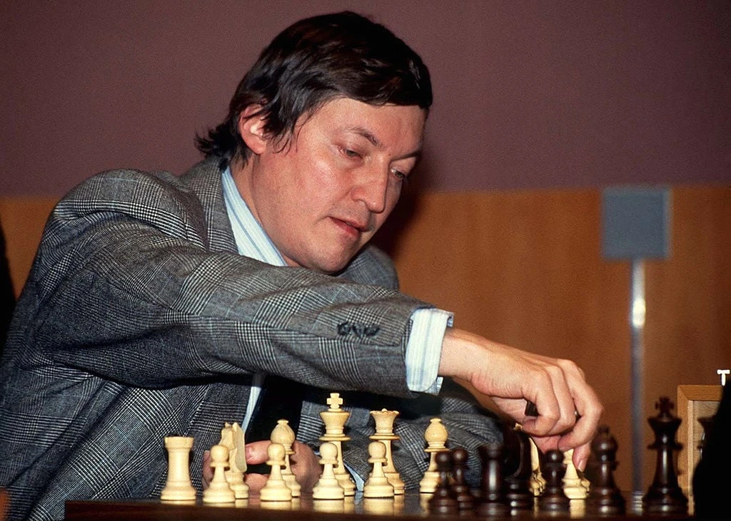 Karpov u bolnici, supruga kaže da je kući?
