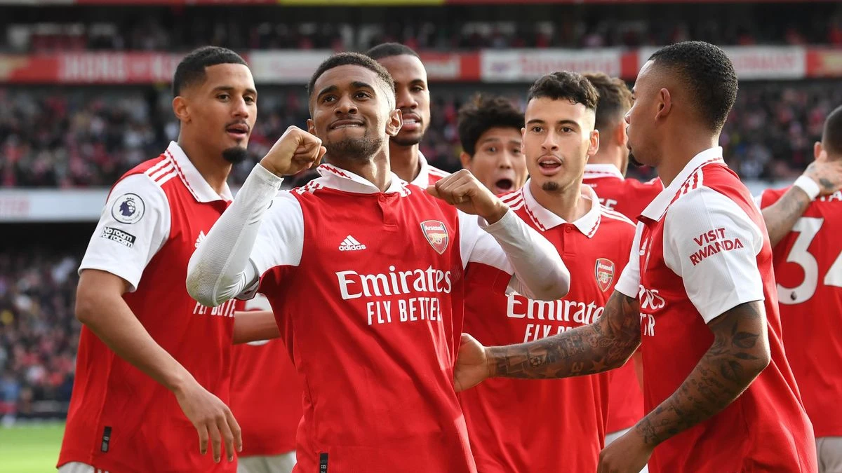 Arsenal se peticom vratio na vrh 