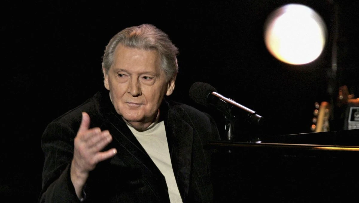 Umro Jerry Lee Lewis