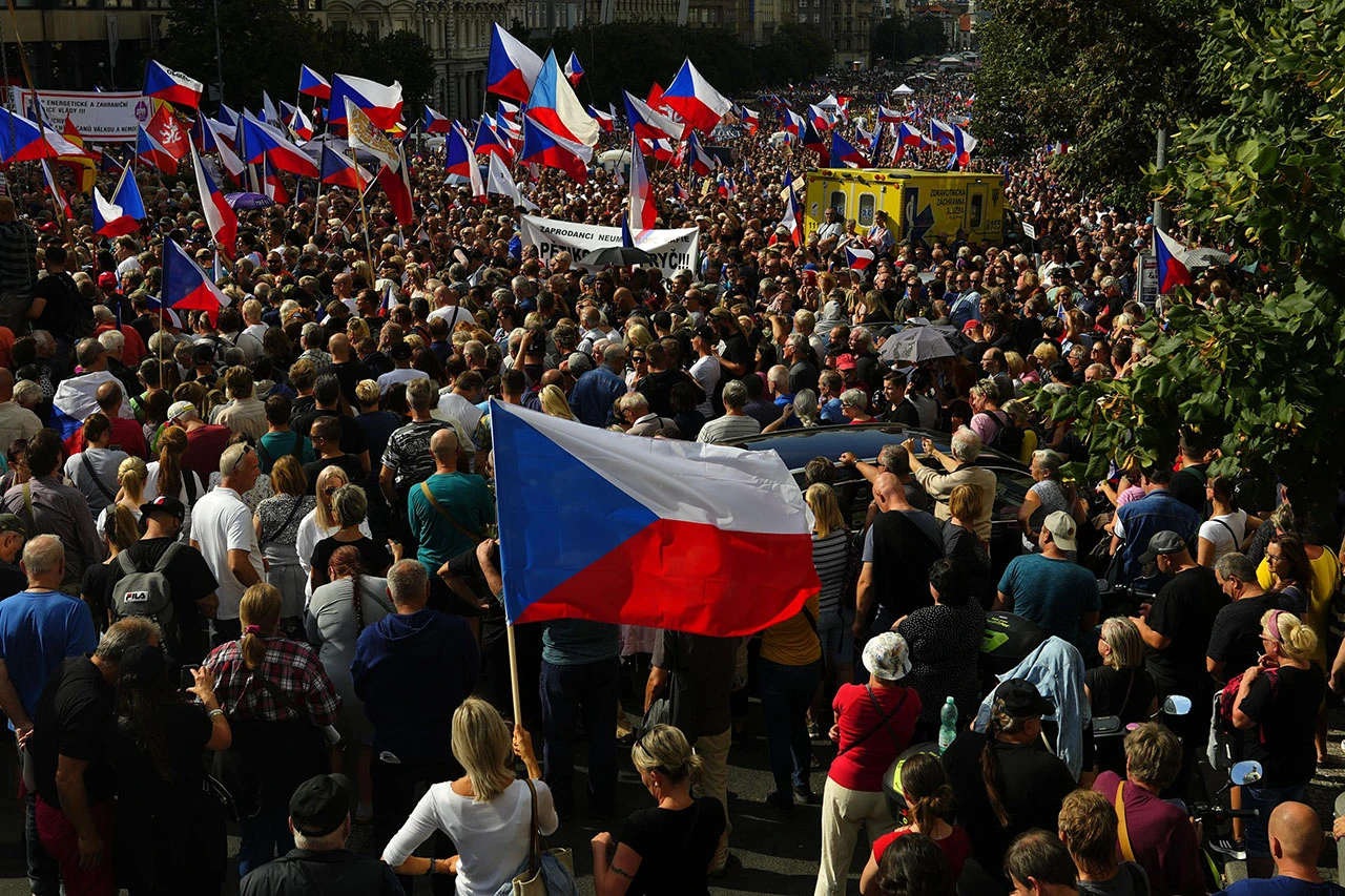 Prosvjedi u Češkoj: Traže se izravni pregovori s Putinom