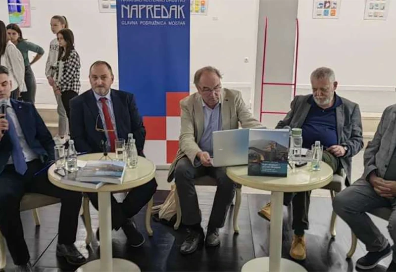 Monografija ''Stari mostovi i utvrde Mostara'' predstavljena u Kosači