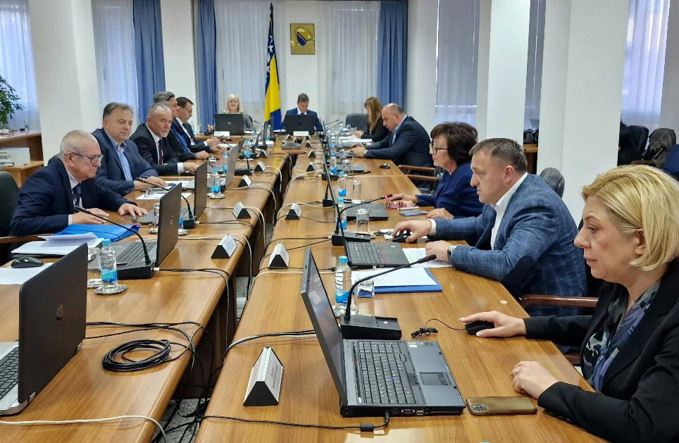 Ograničeno povećanje cijena opskrbe električnom energijom tijekom 2023. godine