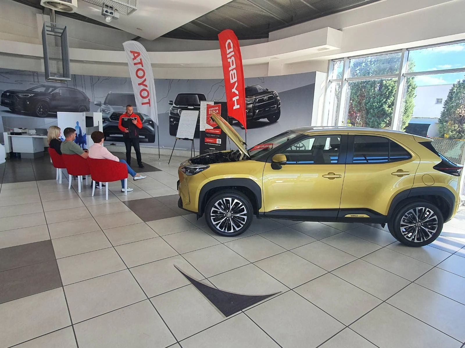 Auto Nuić: Trening hibridne vožnje