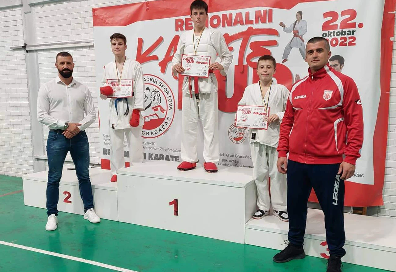 Karate klub Bjelopoljac nastupio na dva turnira i osvojio devet medalja