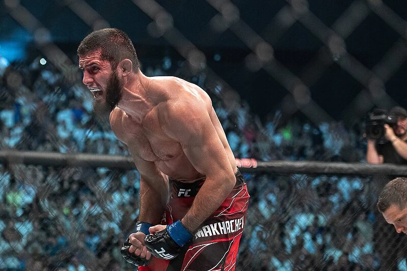 Islam Makhachev novi je prvak UFC-ove lake kategorije