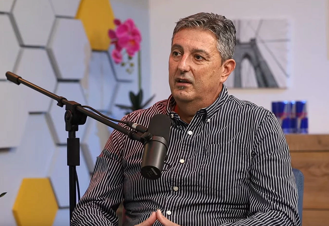 Prof. dr. sc. Mili Selimotić: Od gitarista Šarenog kamenja do dekana fakulteta