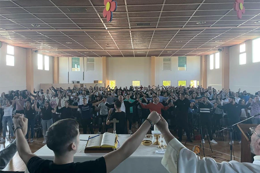 Prvi susret mladih karizmatika iz BIH u Međugorju