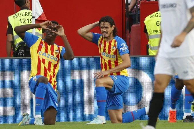 Remi Seville i Valencije, Bono obranio penal u produžetku