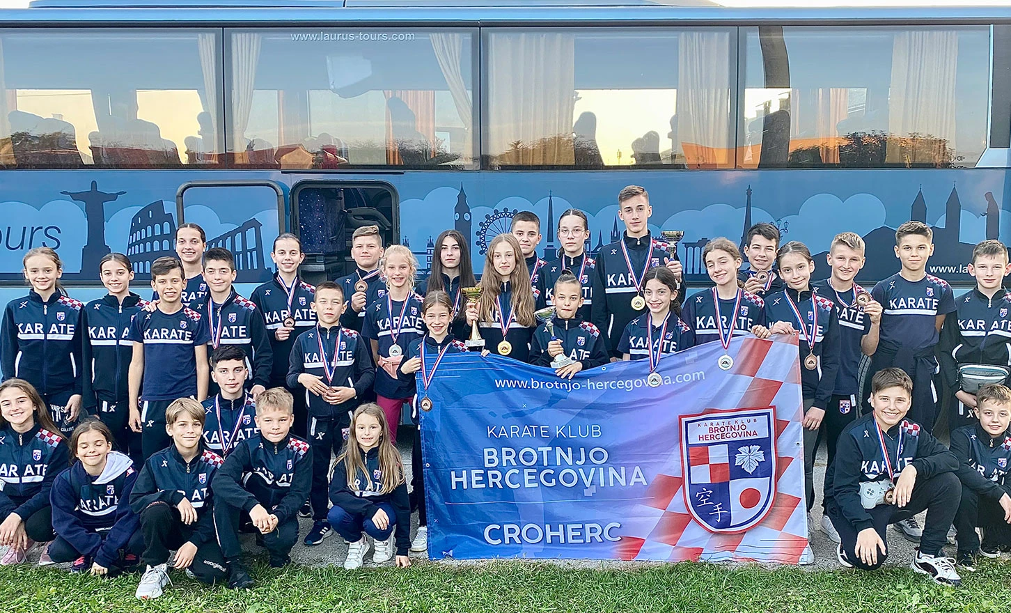 Karate klub Brotnjo-Hercegovina: Tri prvaka i dvadeset medalja