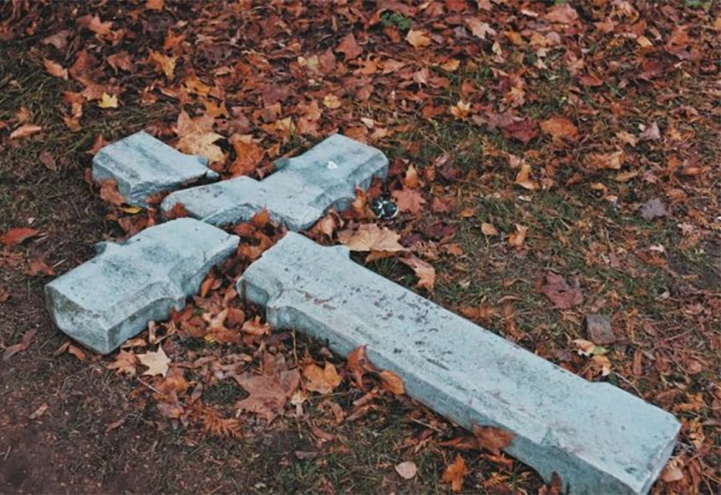Kod Kaknja opet vandalizirano katoličko groblje
