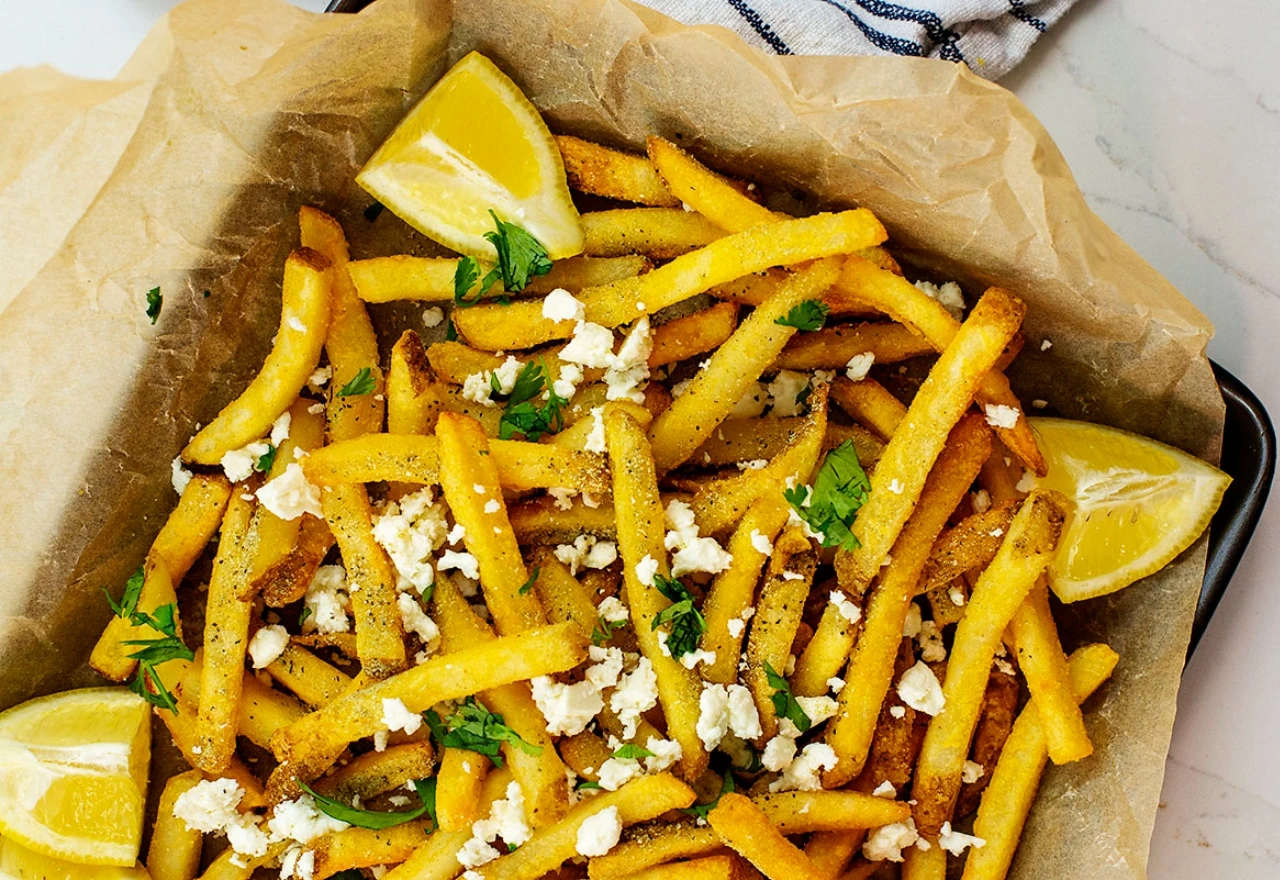 Pomfrit iz rerne na grčki način