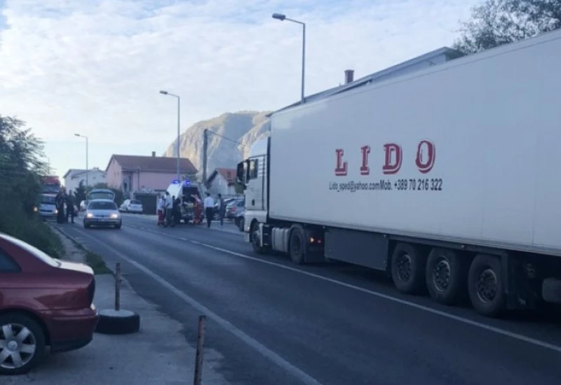 Mostar: Smrtno stradao pješak 