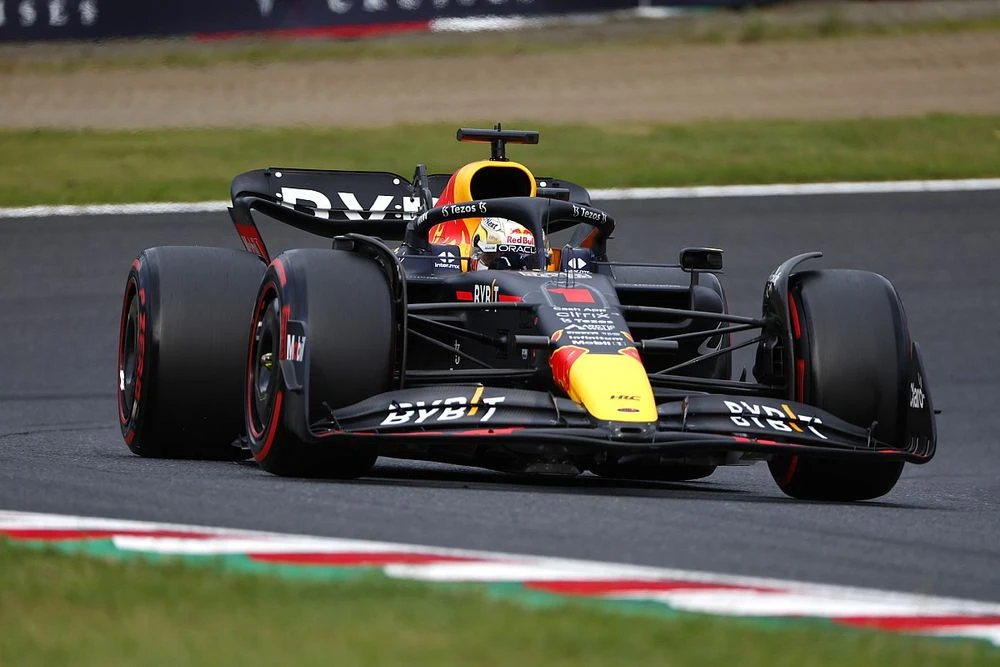 Verstappen uzeo pole za jednu stotinku ispred Leclerca