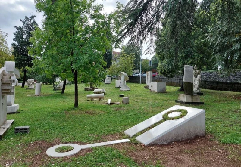 Mostarski kipar Dalibor Nikolić predstavio BiH na simpoziju skulpture u Danilovgradu
