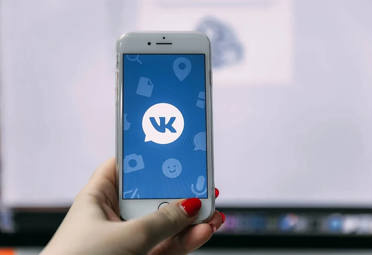 Apple uklanja ruski Facebook iz App Storea
