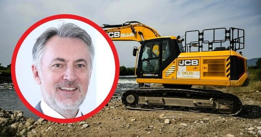 Miroslav Škoro upisao tečaj za bageristu