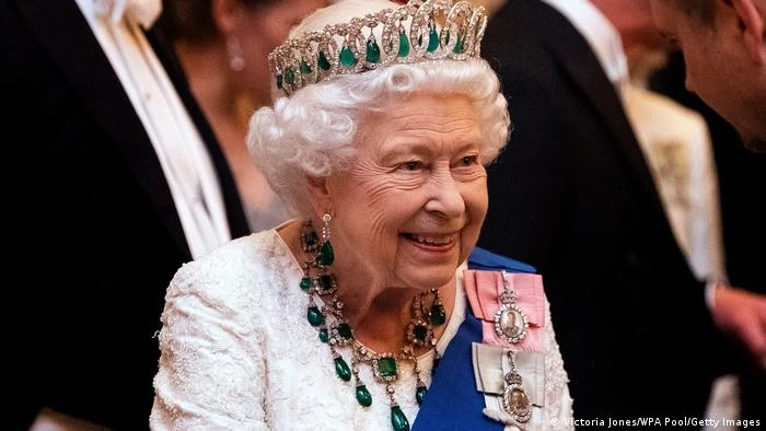 Odlaskom britanske kraljice Elizabete II. odlazi i 20. stoljeće