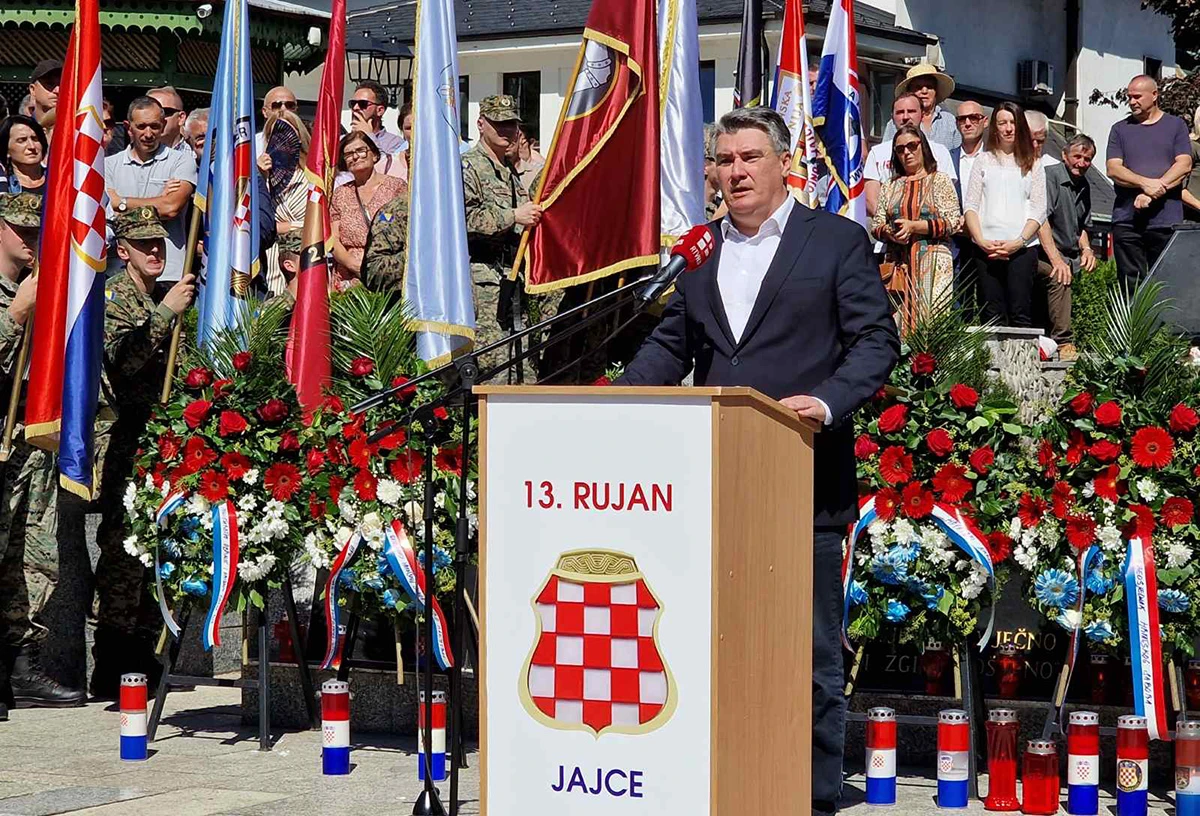 Milanović u Jajcu: Za Hrvate u BiH tražimo milostinju