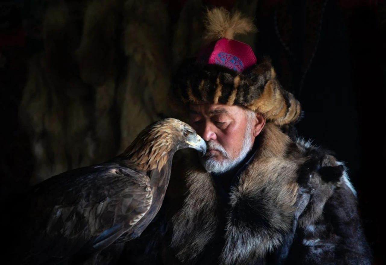 Čuvari tradicije: Mongolski lovci s neobičnim pomagačima