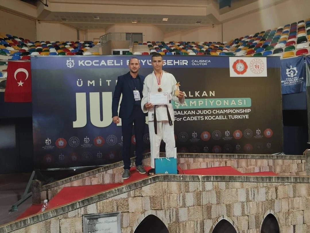 Ivano Đinkić član judo kluba Herceg prvak je Balkana