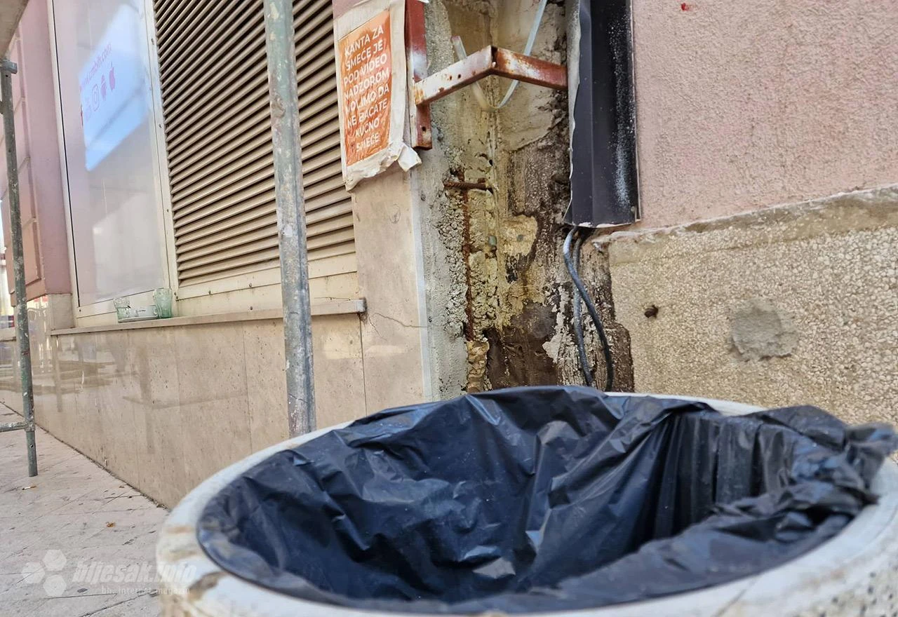 Mostar: Pazi, snima se smeće!