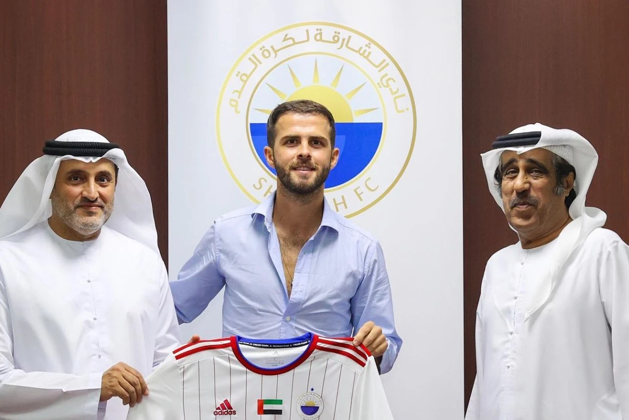 Nije moglo drugačije, Pjanić završio u Emiratima 