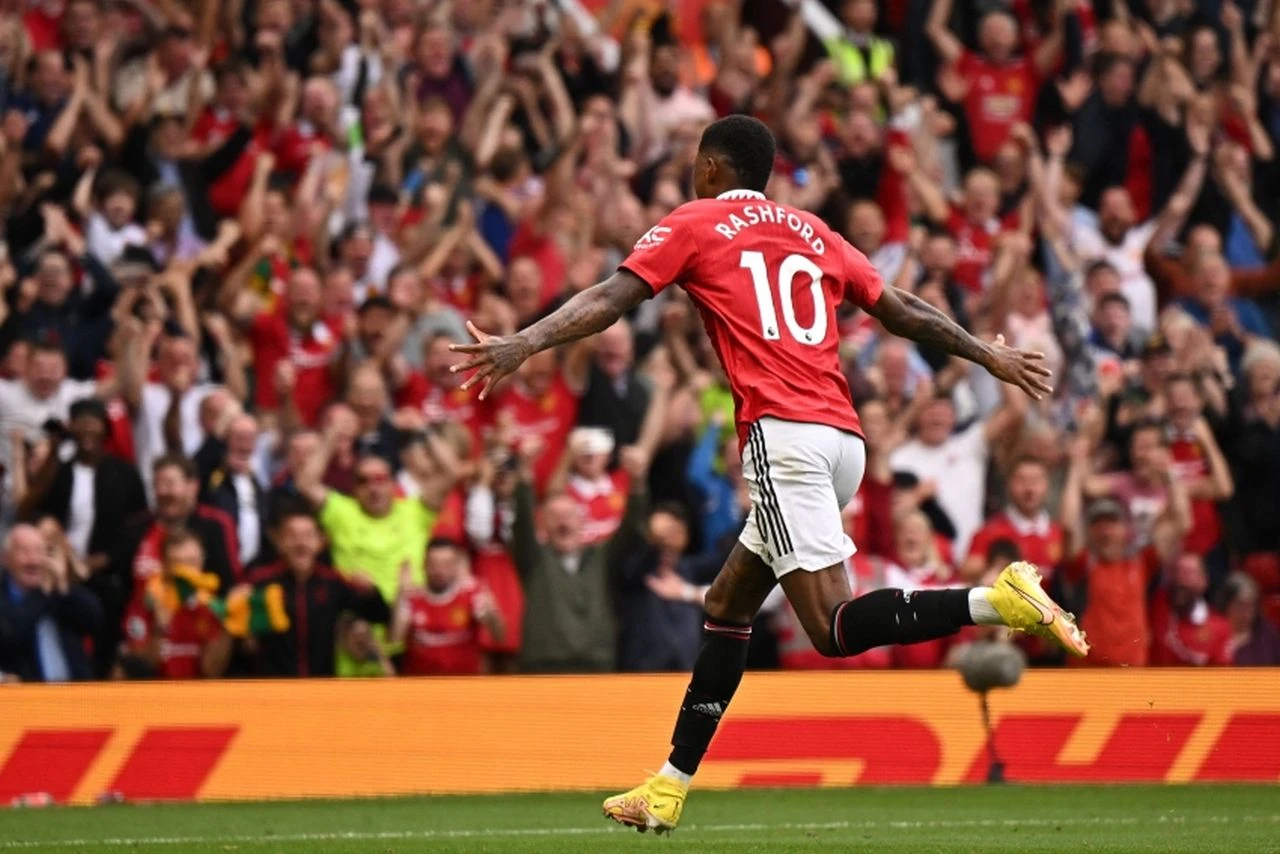 Manchester United nadigrao Arsenal