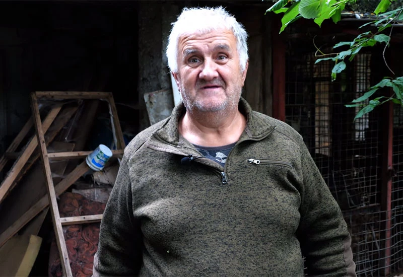 Sedamnaest godina troši penziju na dva medvjeda