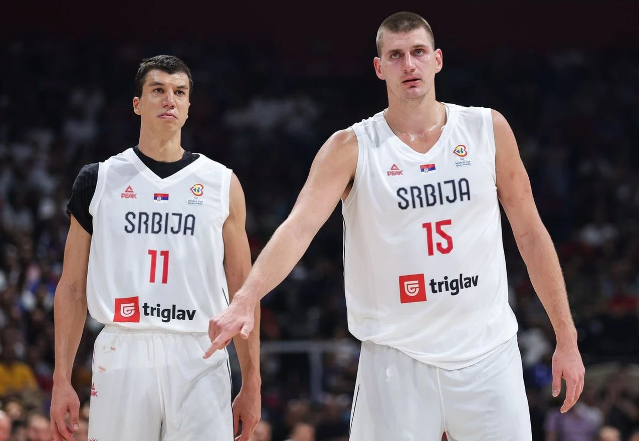 Srbija sigurna, Poljaci dobili Češku 