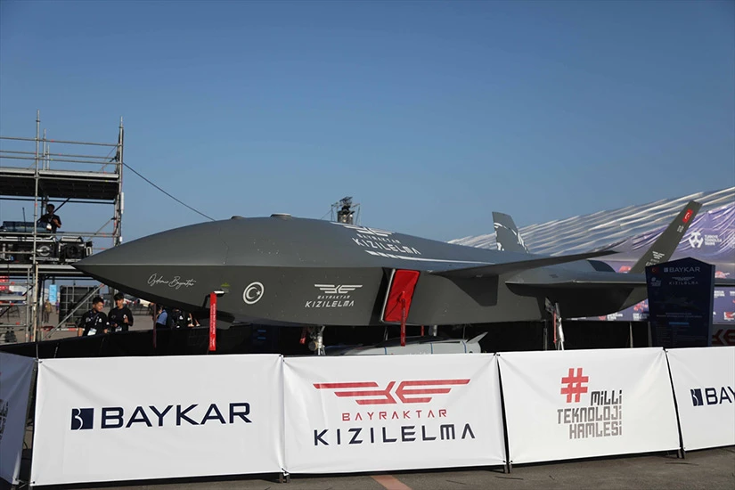 Turska predstavila bespilotni borbeni avion
