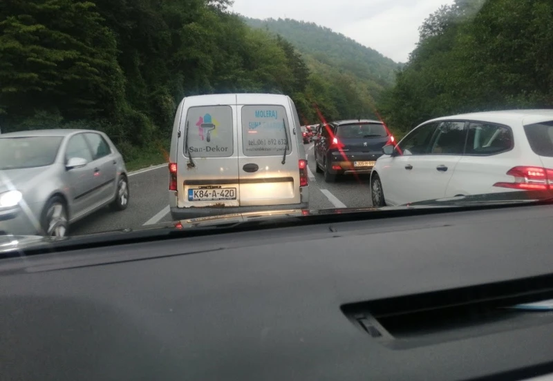 Velike gužve u blizini tunela Ivan