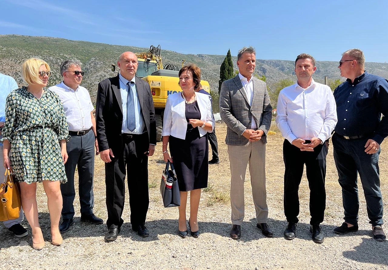 Novalić: Izgradnjom bazena Mostar možda dobije i vaterpolo klub
