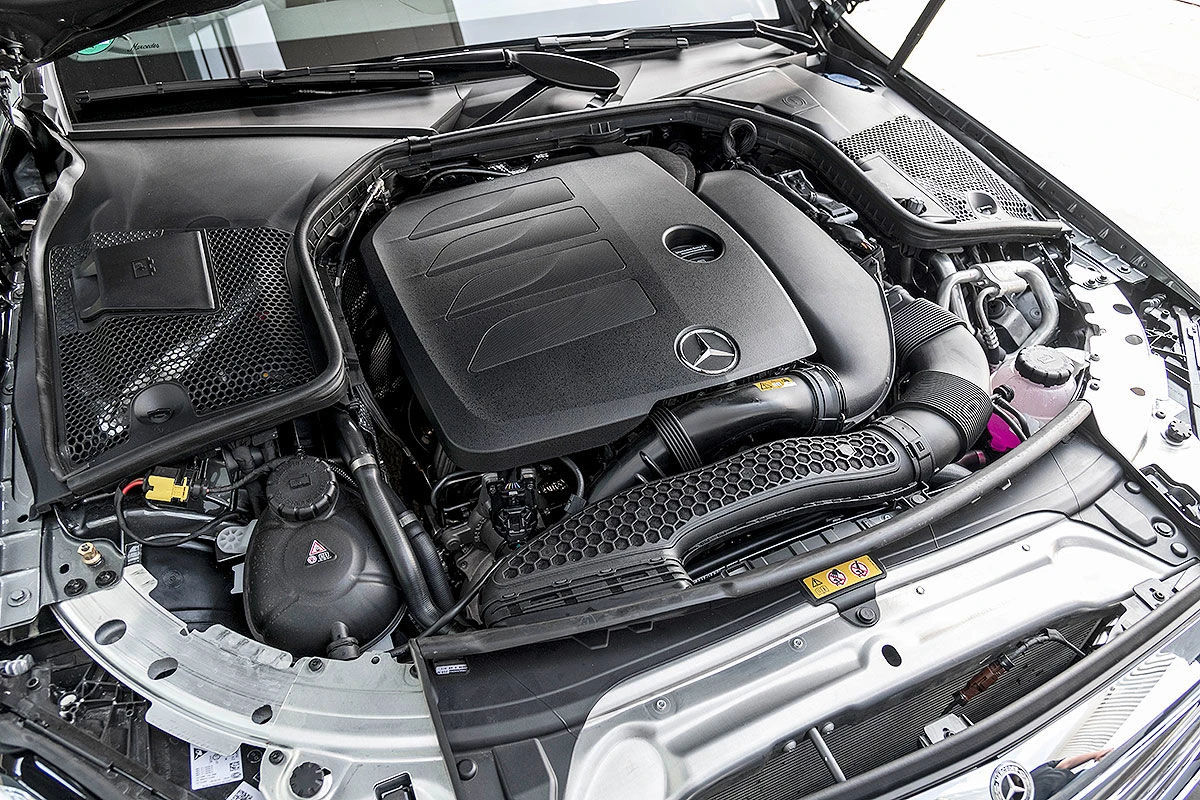 Uhićeni Srbin i Turčin koji su krali Mercedesove motore i mjenjače
