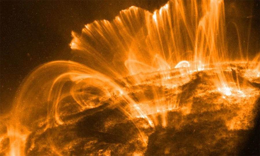 Baklje, eruptivne niti i koronalni izbačaji: Upozorenje zbog jake G3 solarne oluje