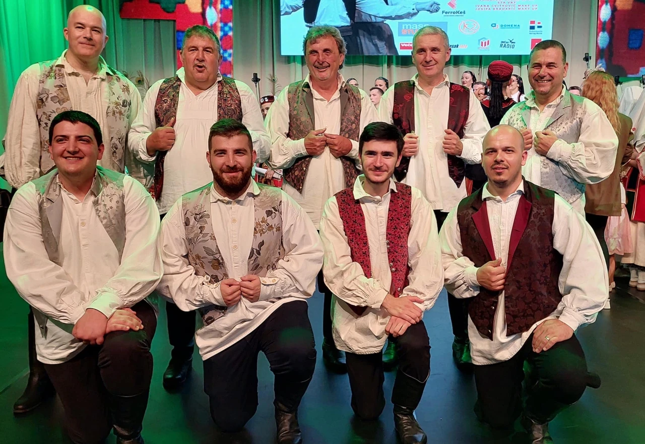 Tamburaški orkestar Mostar brani boje Hercegovine na Tamburica festu