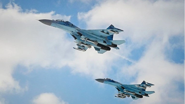 Kina podigla avione nakon dolaska američkih kongresnika na Tajvan