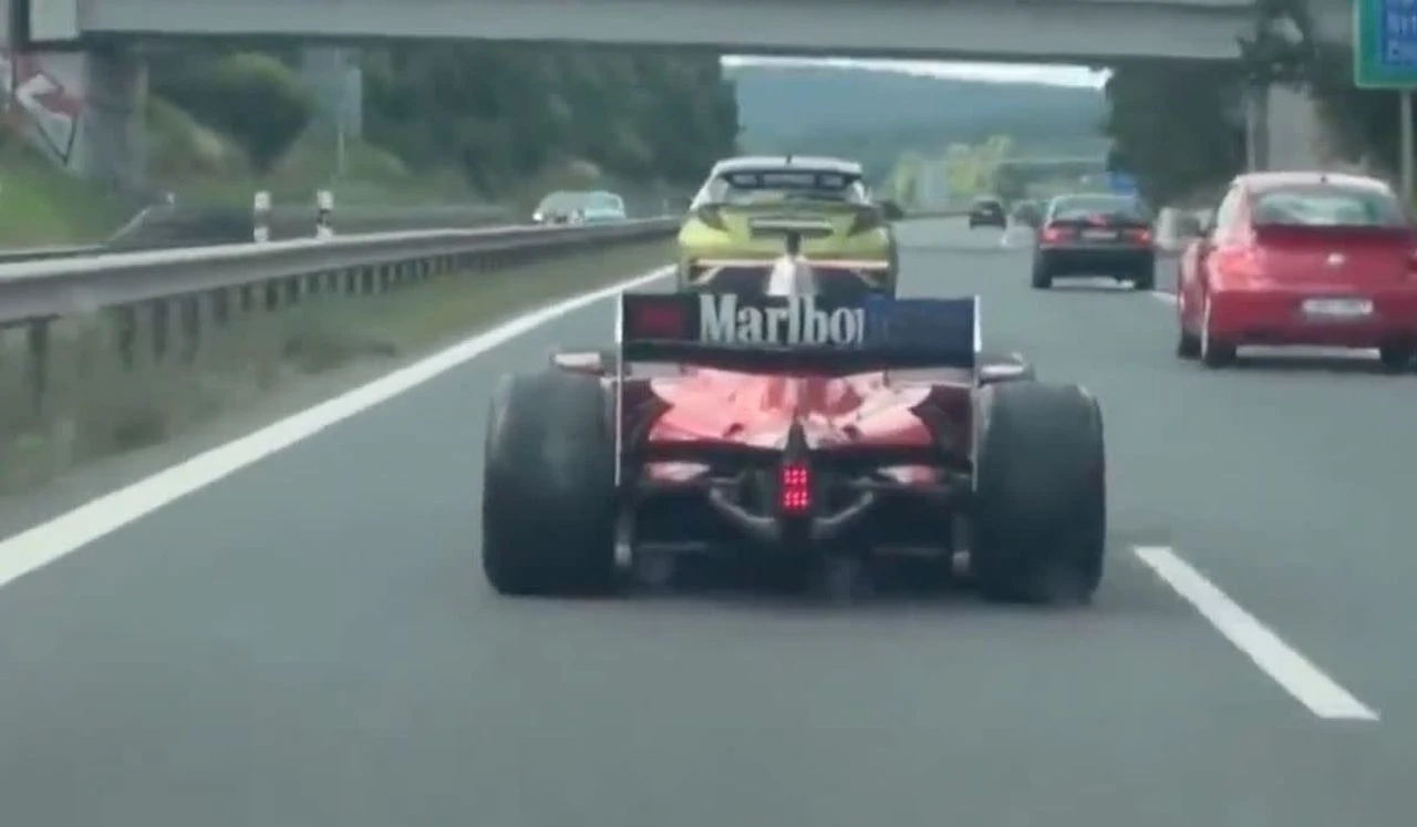 Ferrari na autoputu u Češkoj 