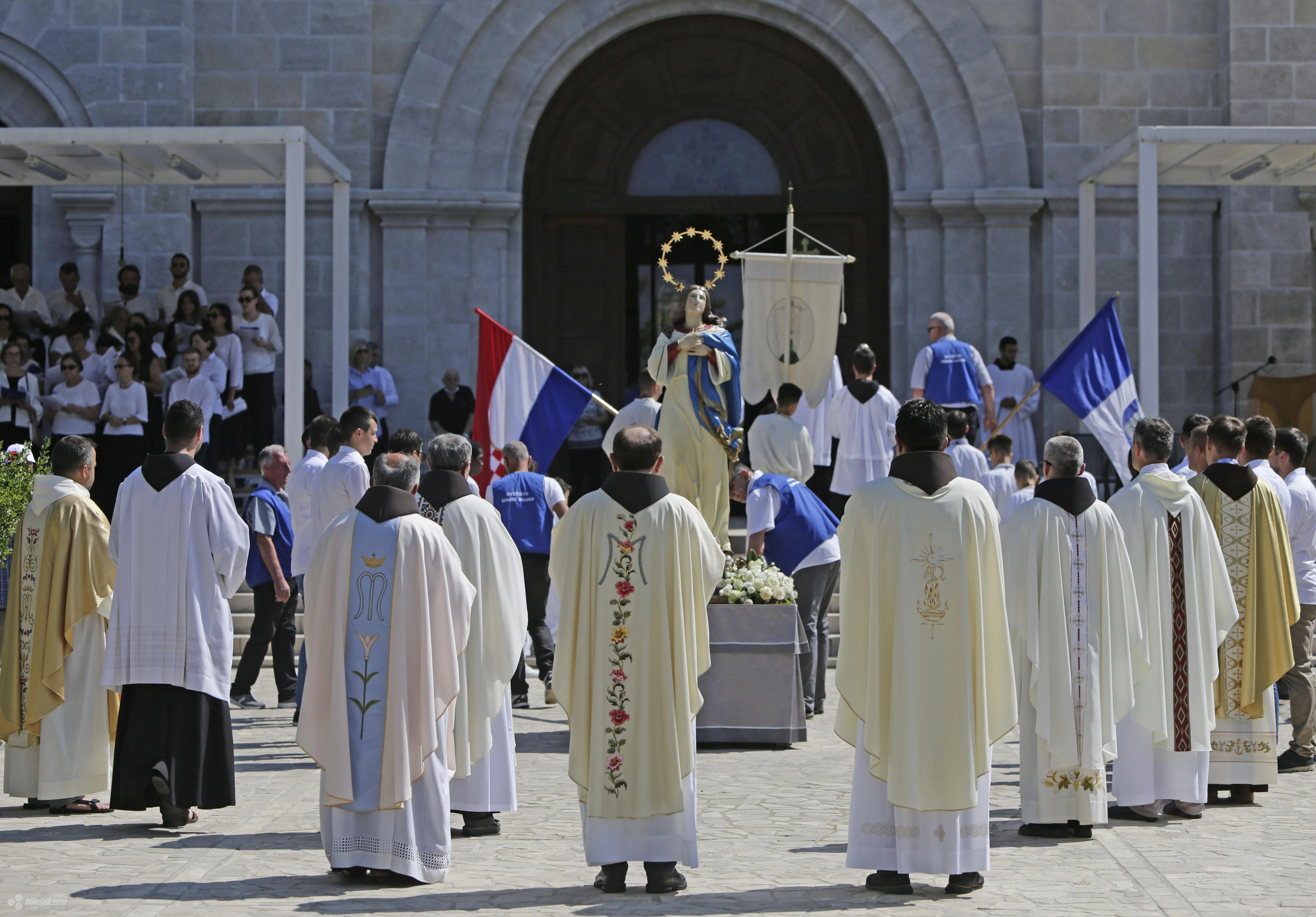 Katolici proslavljaju blagdan Velike Gospe