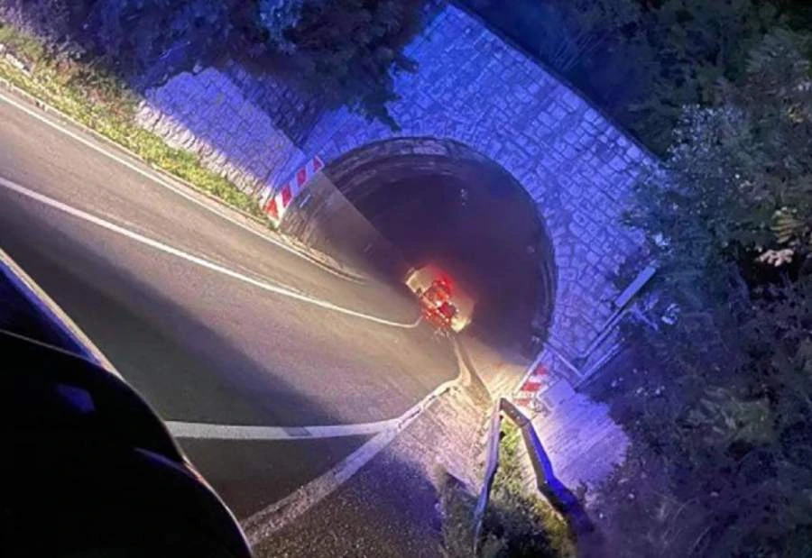 U prometnoj nesreći kod Jablanice poginuo 11-godišnji dječak