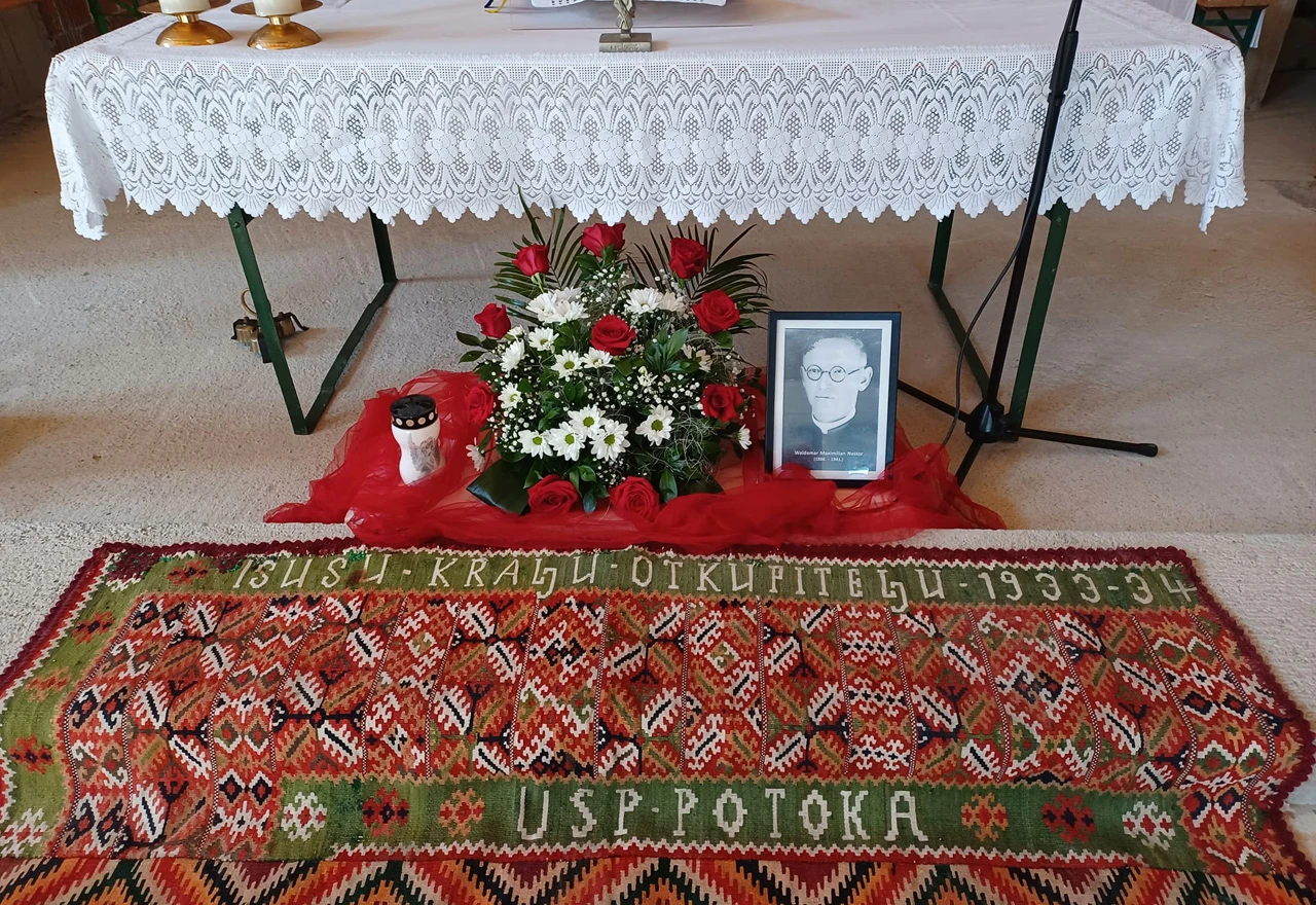 Priča o drvarskom ćilimu starom 90 godina