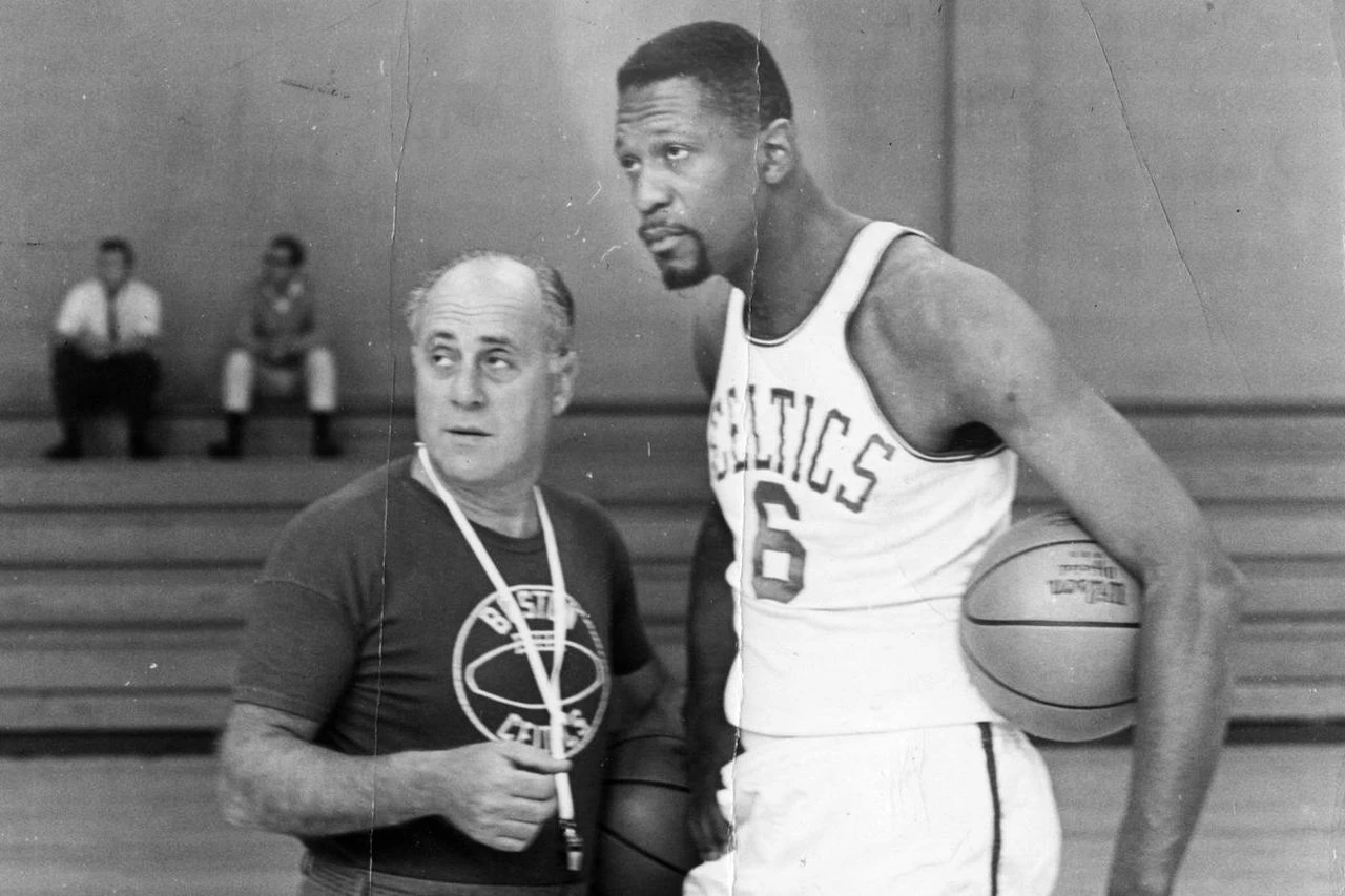 Preminuo Bill Russell