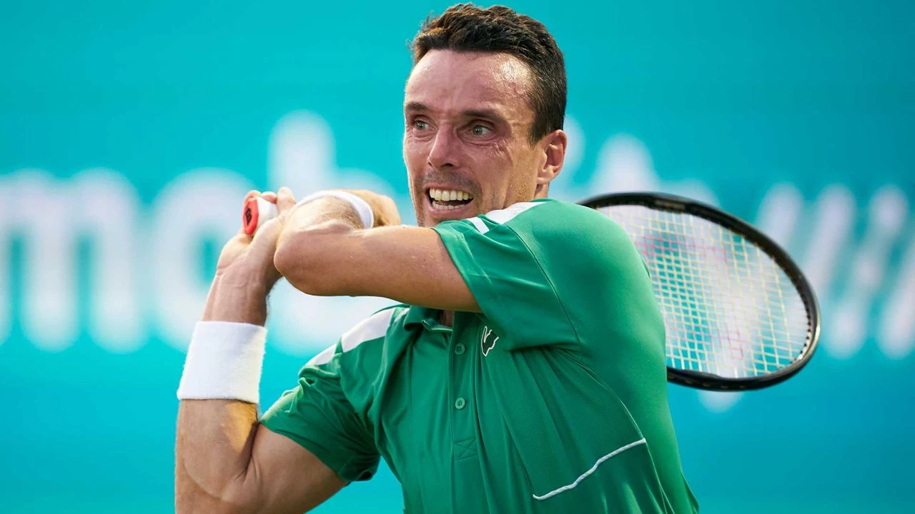 Bautista Agut zaustavio senzaciju Mišolića