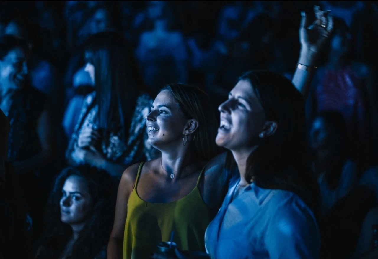 Zavirite na koncert: Grašo raspjevao i rasplesao Hercegovce