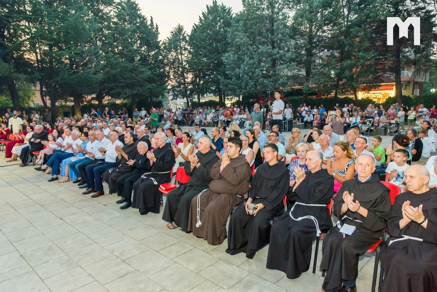 Svečano otkriven spomenik ubijenim fratrima iz župe Međugorje