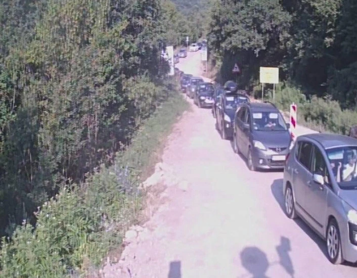 Gužve su na granicama, BiHAMK objavio koje prijelaze izbjegavati