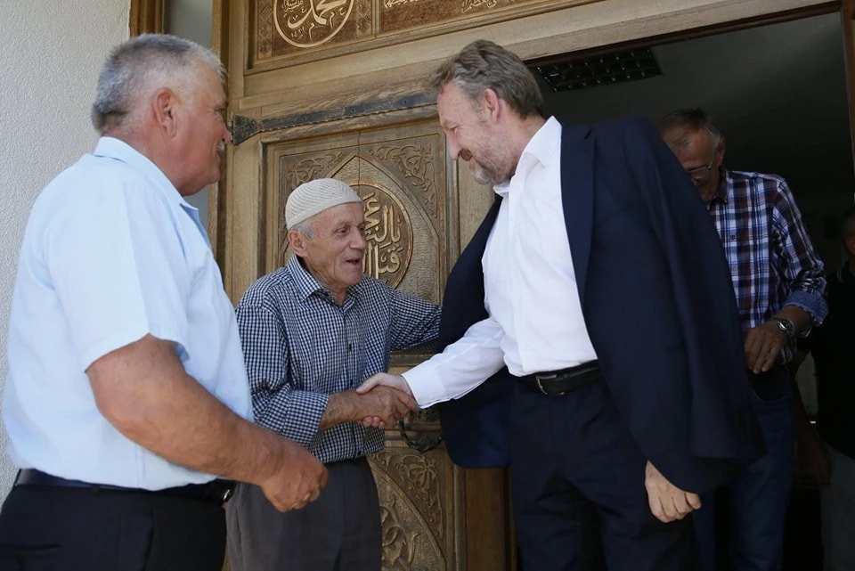 Izetbegović: Opasnost je u onom pragu od tri posto