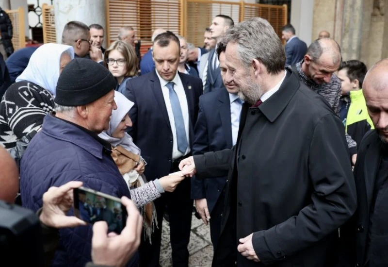 SDA kažnjena jer je gurala Izetbegovića