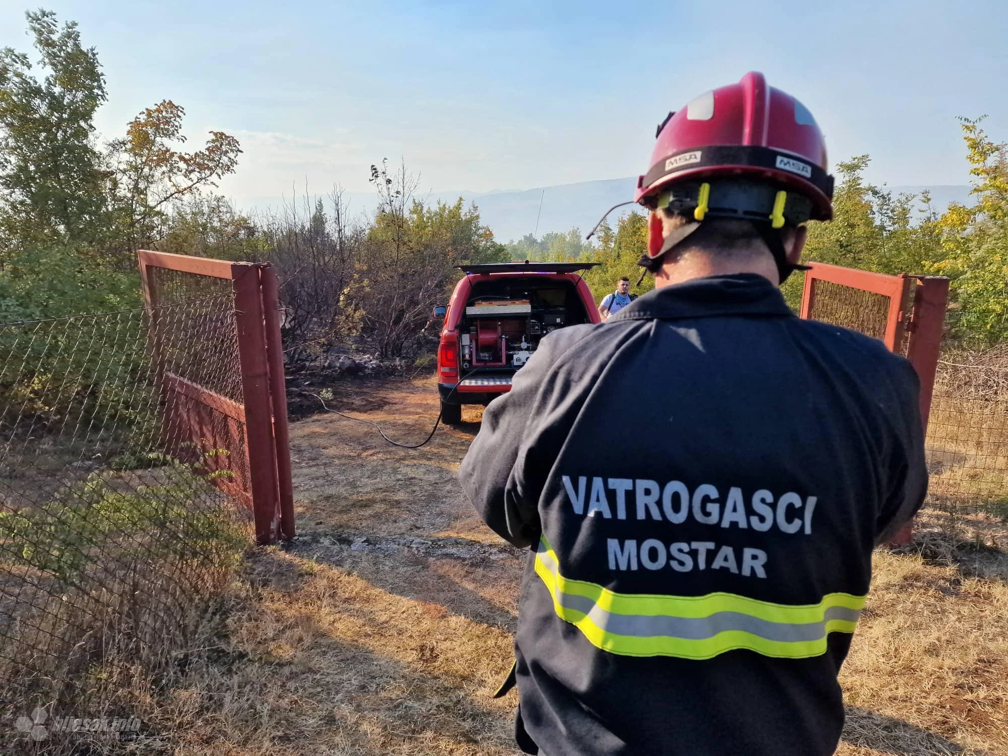 Požar na Boračkom jezeru pod kontrolom, gorilo u Sjevernom logoru i Podveležju